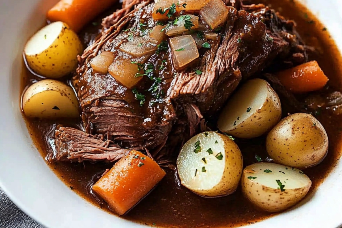 Delicious Crockpot Sirloin Roast